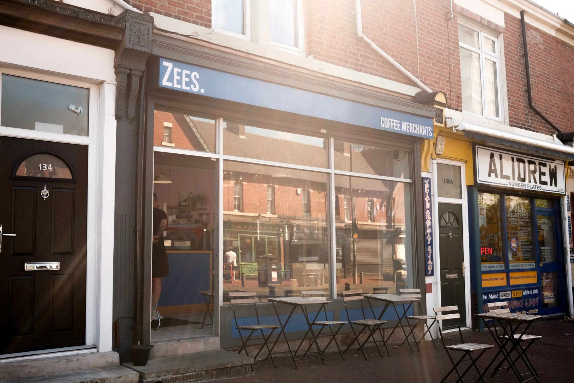 Zee's coffee shop image