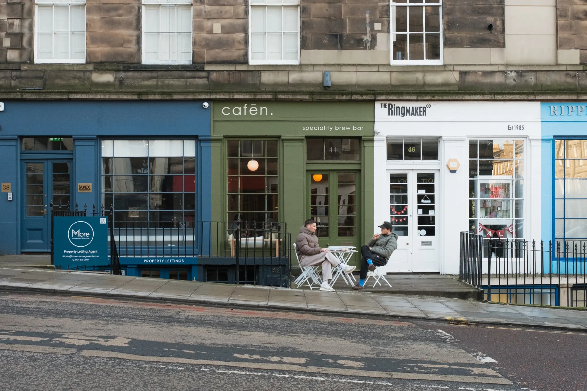 Cafēn coffee shop image